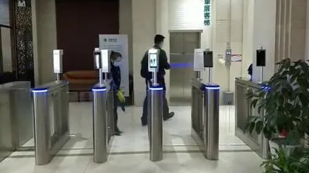 Sistema di controllo accessi con riconoscimento facciale, tornello per varchi rapidi