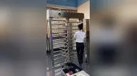 Porta girevole a barriera a tutta altezza in acciaio inossidabile 304 per pedoni